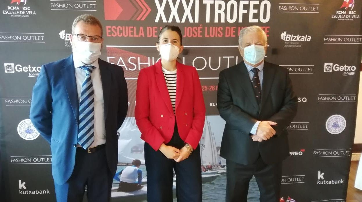 Eduardo Santamarina, María Montes y Tomás Alonso