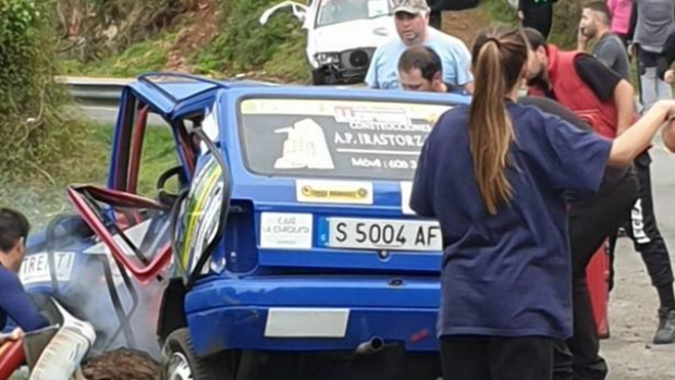 Mueren dos pilotos en un accidente en el Rally Villa de Llanes