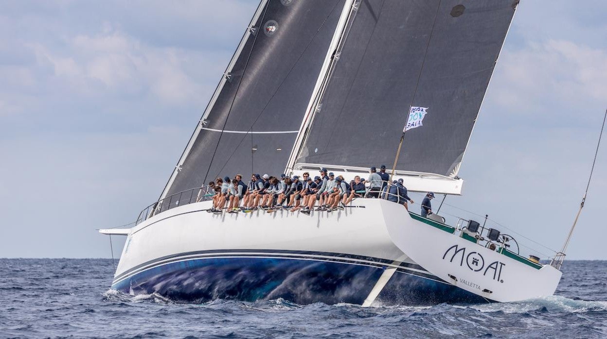 El Moat es el más rápido en dar la vuelta a Formentera y el Bliss lidera la Ibiza JoySail