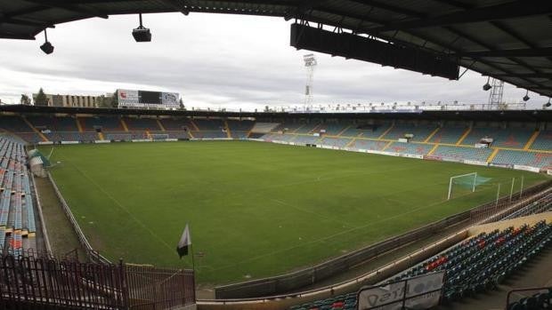 Un herido grave en una pelea entre aficionados del Salamanca y el Gimnástica Segoviana