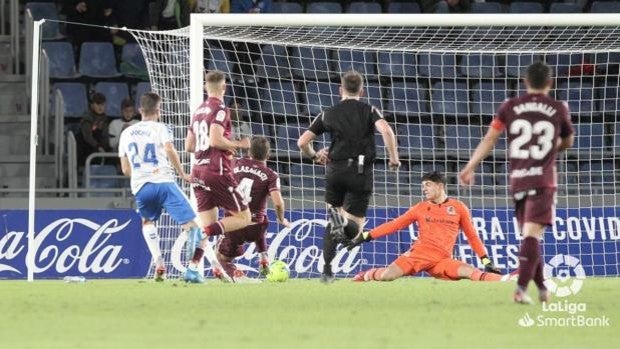 El Tenerife se mantiene arriba