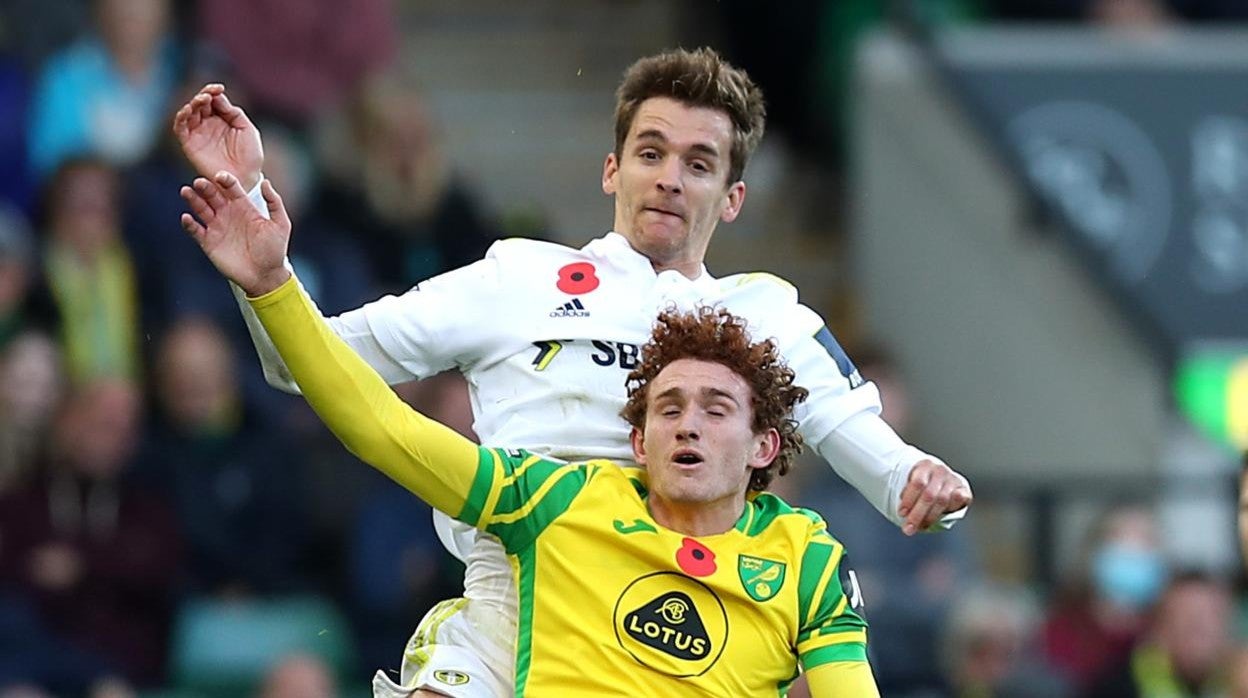 Diego Llorente, con el Leeds