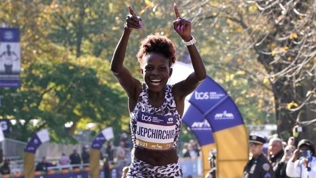 Jepchirchir, primera campeona olímpica en ganar el maratón de Nueva York