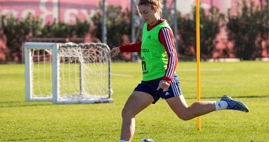 Alexia Putellas, en un entrenamiento de la selección española