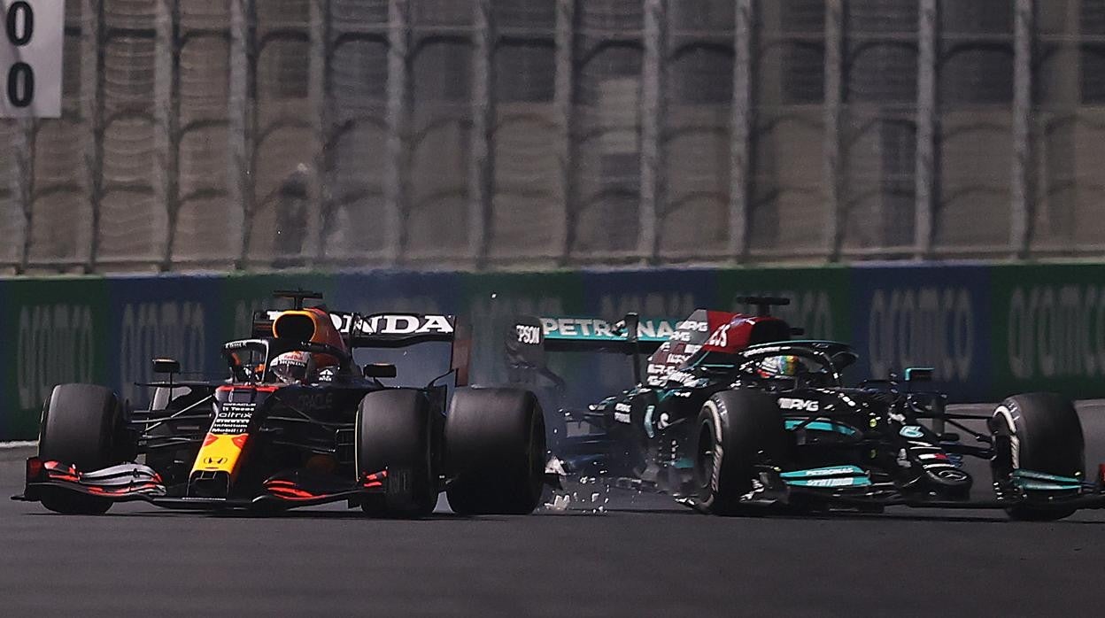 Hamilton se impone a un Verstappen indecente