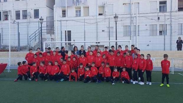 El Atlético de Madrid extiende sus redes solidarias por Cádiz