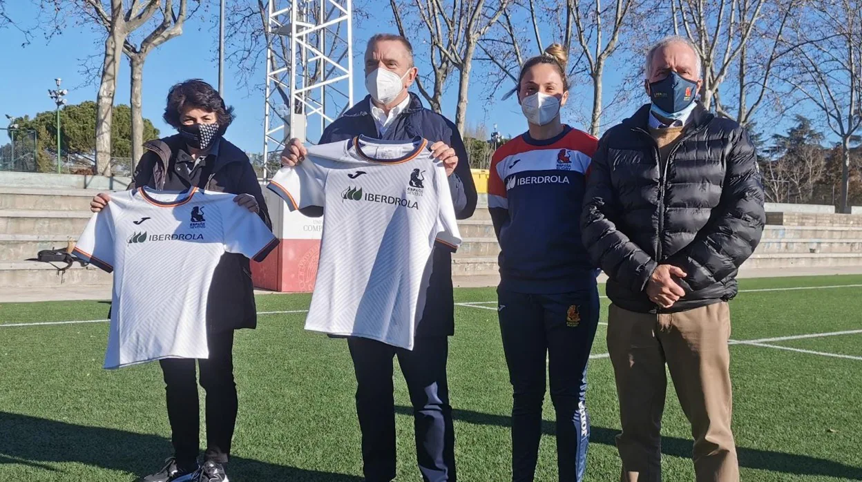 José Manuel Franco visitó este miércoles al equipo femenino español de rugby seven