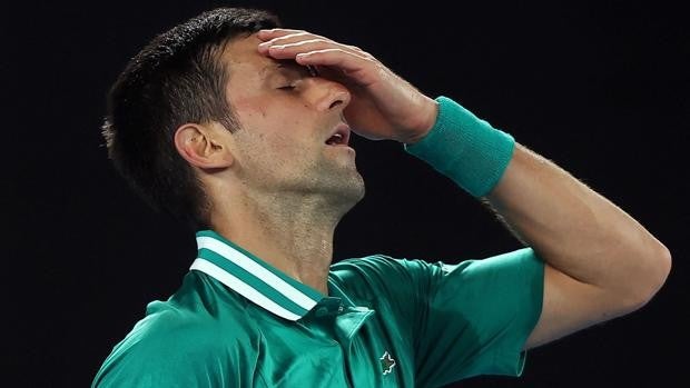 El Gobierno australiano prevé detener a Djokovic el sábado por la mañana