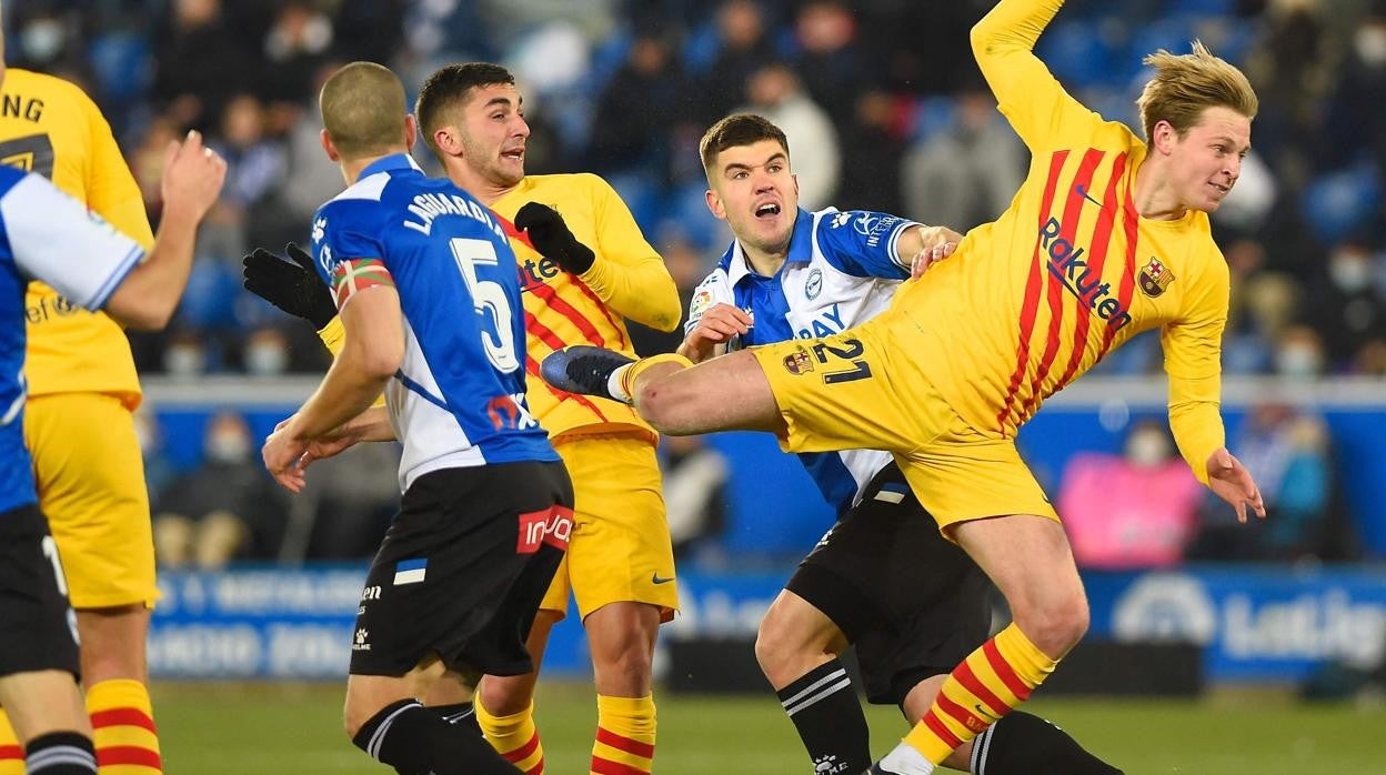 El Barça aburre y gana