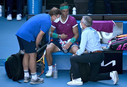 Nadal sobrevive a Shapovalov y alcanza las semifinales