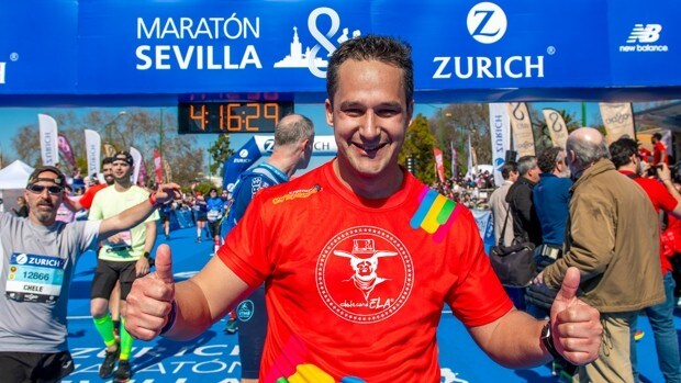 DalecandELA y City Sightseeing correrán contra la ELA en el Zurich Maratón Sevilla 2022