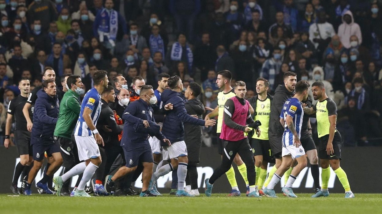 Trifulca en el Oporto-Sprting de Lisboa jugado la pasada semana