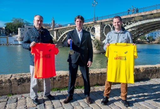 Las camisetas oficiales del Zurich Maratón Sevilla 2022