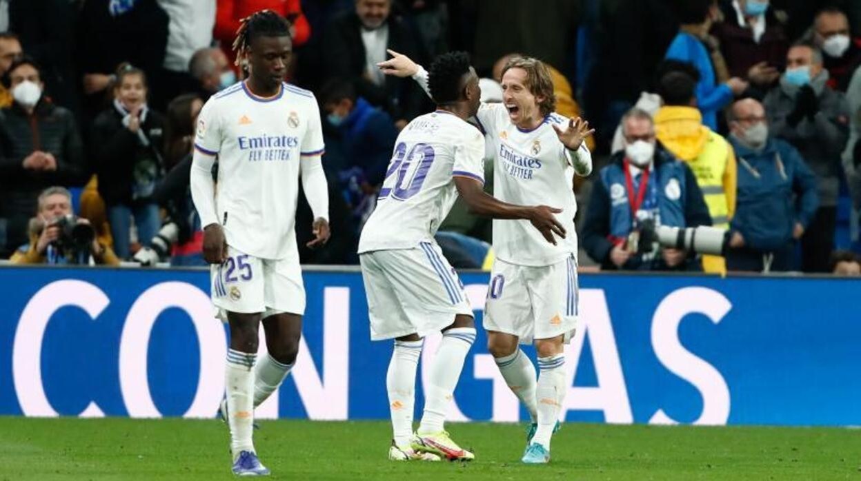 Los dos latigazos de Modric y Camavinga que rescataron al Madrid ante la Real Sociedad