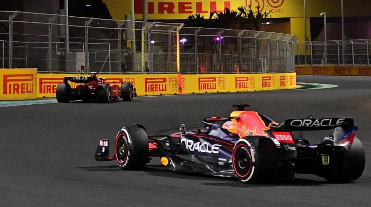 Max Verstappen regresa al primer escalón