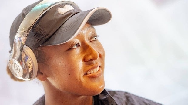 Naomi Osaka vuelve a sonreír