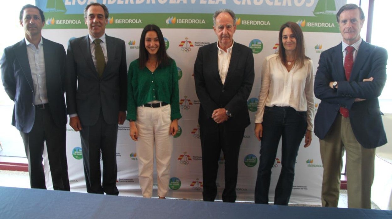 Se presentó en el Marítimo del Abra la Liga Femenina de Cruceros