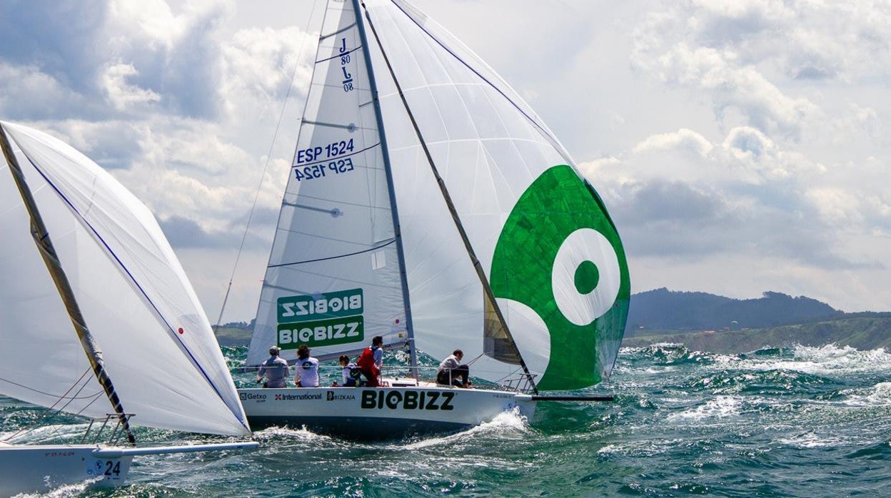 El «Biobizz» ganó el Campeonato de Euskadi de J80 en el Abra, con el «Fhimasa» subcampeón