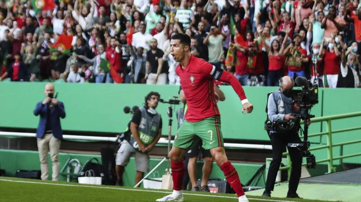 Cristiano Ronaldo en la celebración contra Suiza