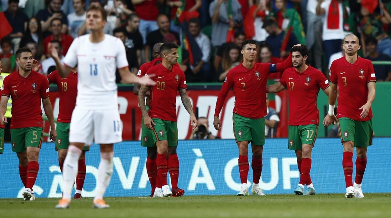 Portugal celebra un gol