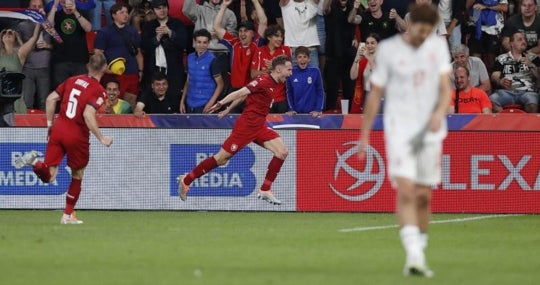 Kuchta celebra el 1-2 ante España en Praga