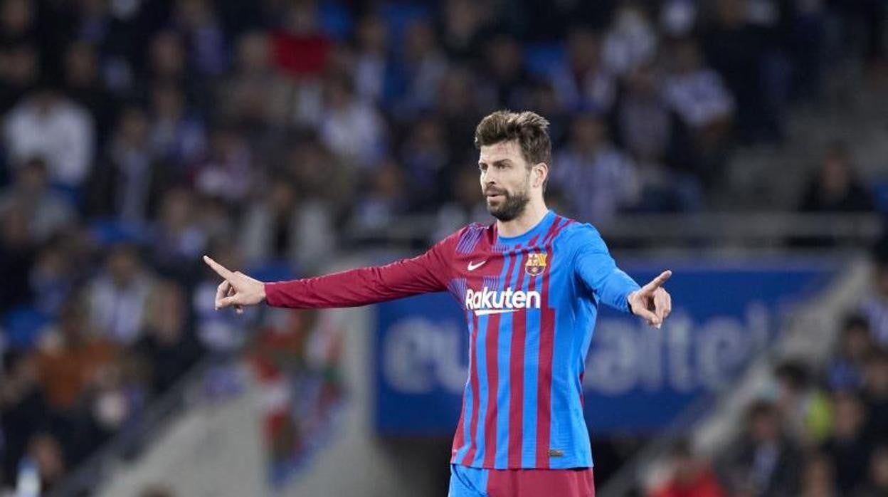 Gerard Piqué gesticula durante un partido del Barcelona