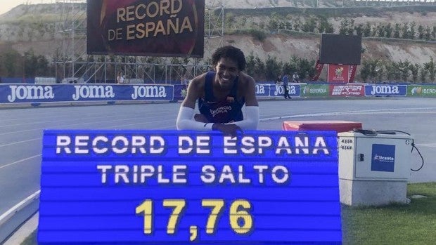 Récord de España estratosférico de Jordan Díaz en triple salto: 17,76