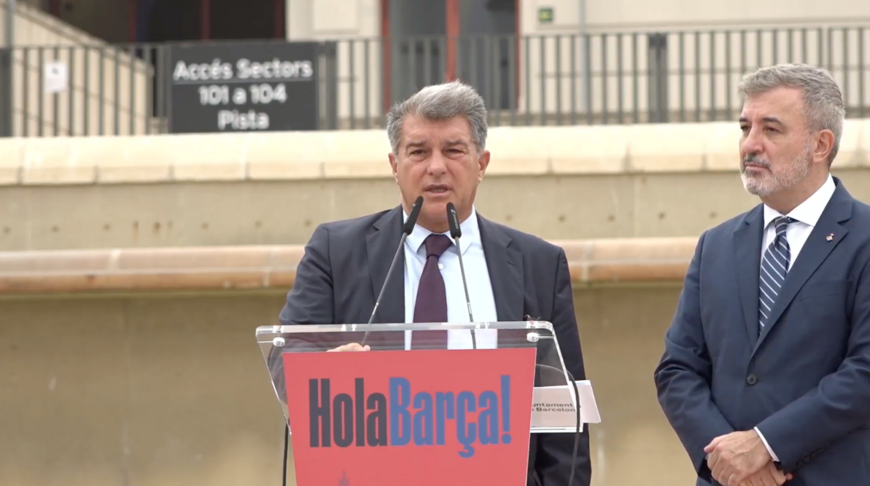 Joan Laporta, junto al primer teniente de alcalde, Jaume Collboni