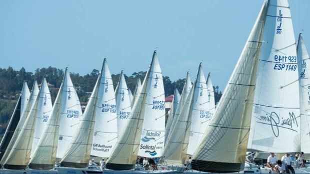 Comienza en la ría de Vigo el Campeonato de España de J80