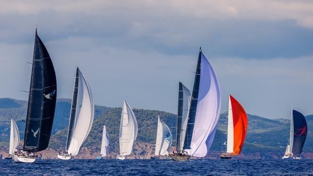 «Moat en Performance» e «Hyperion en World Cruising» lideran la Ibiza JoySail