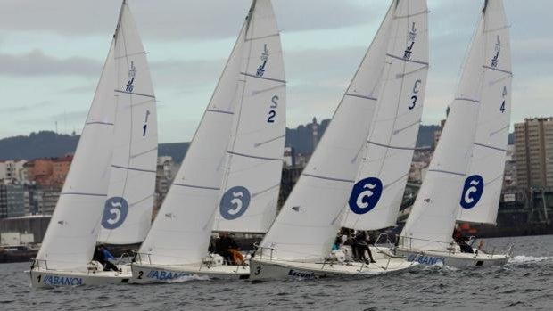 Comienza en La Coruña la regata femenina Isabel Zendal