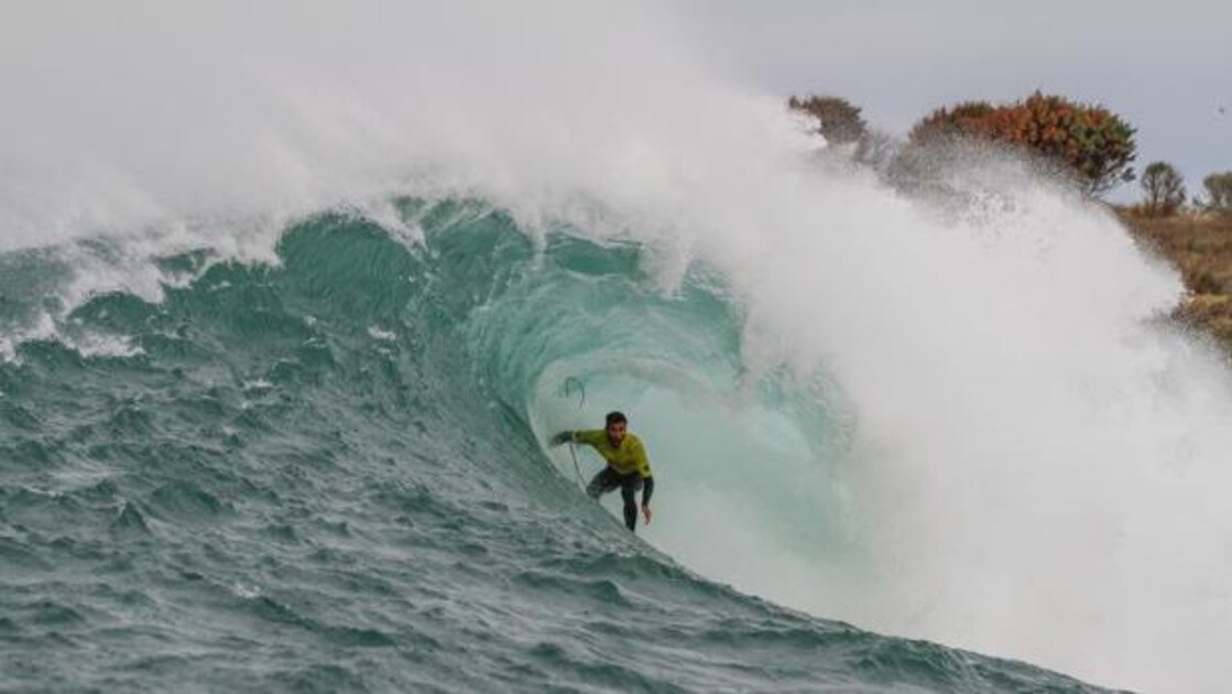 Las olas hacen sonar las alarmas en RIP Curl Santa Marina Challenge