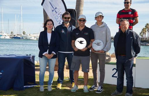 Marisa Arlandis y Rafael Chirivella con los ganadores