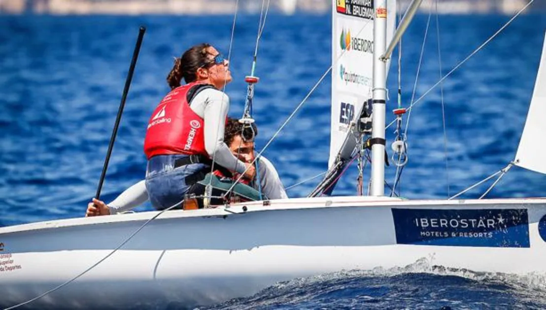 Jordi Xammar y Nora Brugman afrontan la Medal Race desde la segunda plaza en la clase 470 del Trofeo Princesa Sofía Iberostar