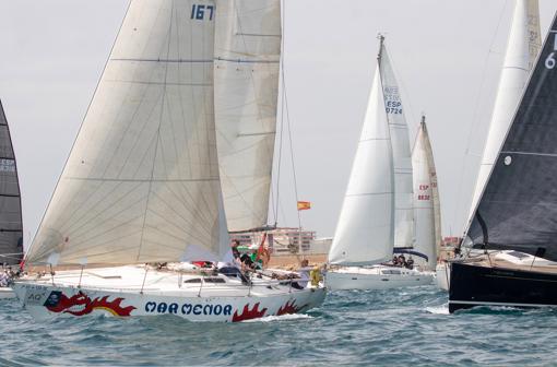 «Foxy Lady», «Slick», «Dax», «Tucana» y «Marchalado» mandan en la Regata Estrella de Levante