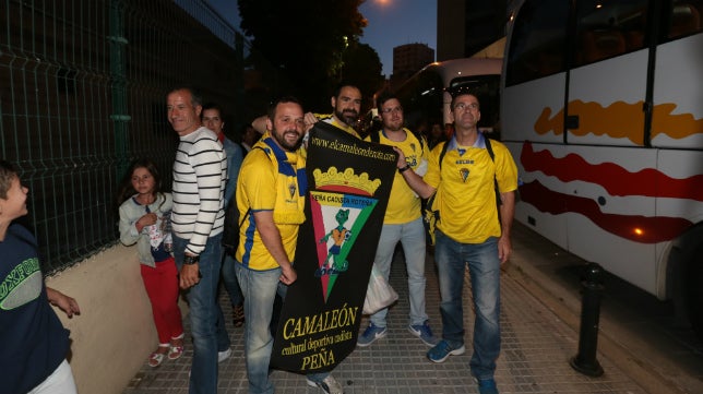 Hércules-Cádiz CF: Tres autobuses llenos para Alicante en el primer día