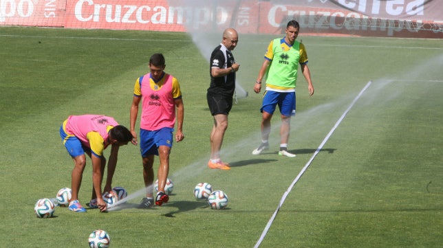 Bilbao Athlétic-Cádiz CF: Temple para domar a los cachorros