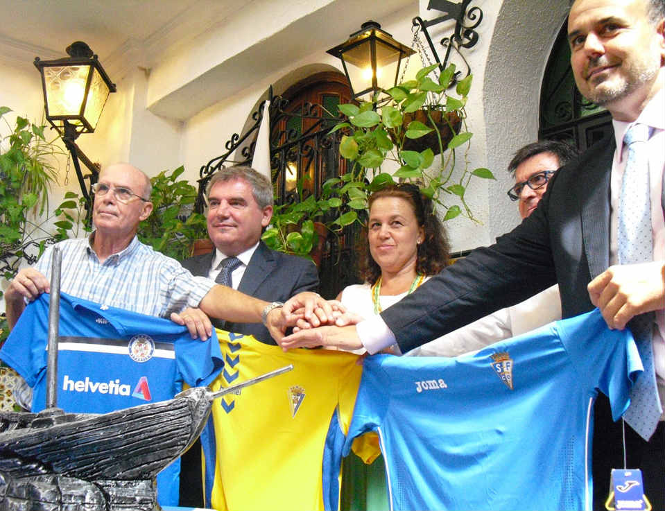 Vizcaíno tiende la mano al nuevo Xerez, al San Fernando y a todos los clubes de la provincia