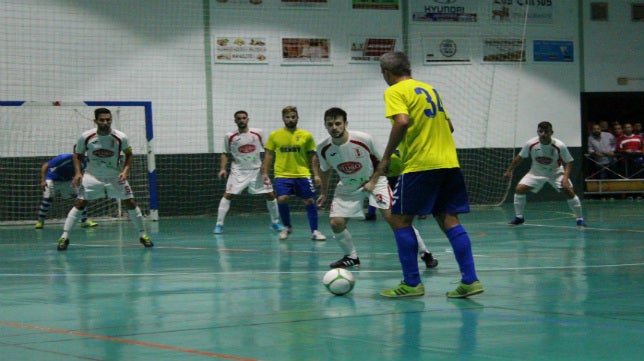 Valioso punto para el Cádiz CF Virgili en el derbi