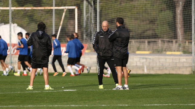 El Cádiz CF ya quema el polvorón