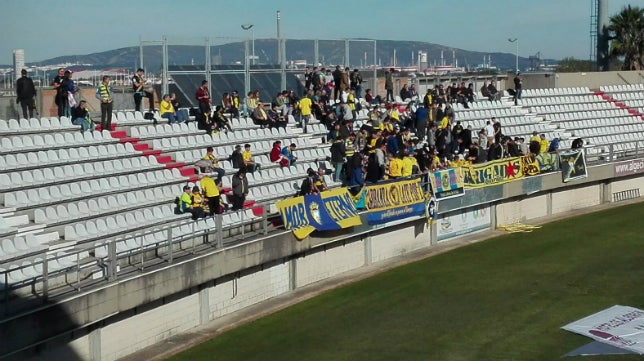 Multa de 3.000 euros para un aficionado del Cádiz CF por insultos en Algeciras