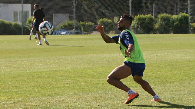 Cristian, a un paso del Nàstic tras dejar el Cádiz CF