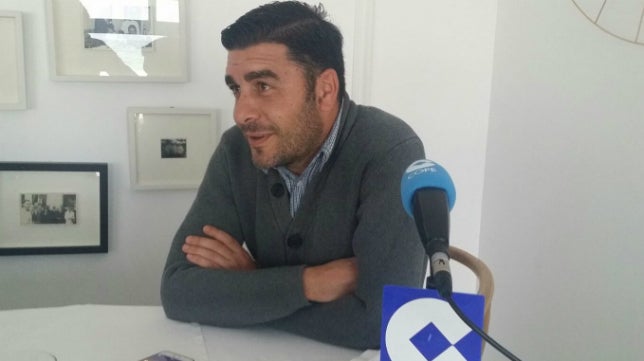 Enrique: &quot;Puede que el entorno del Cádiz CF sea perjudicial&quot;