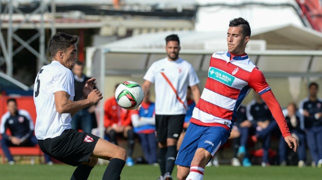 El Cádiz CF recorta dos puntos al líder Murcia