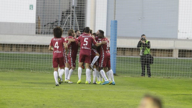 Reflexiones del San Roque de Lepe 1 Cádiz CF 3