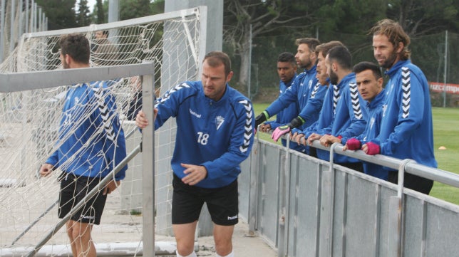 La AFE, dispuesta a denunciar los actos vandálicos contra los jugadores del Cádiz CF