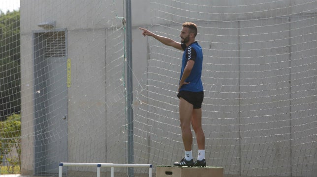 Servando: «Tenemos que dar un paso adelante»