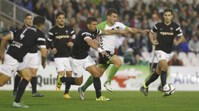 Racing de Ferrol: un contrincante poderoso lejos de A Malata