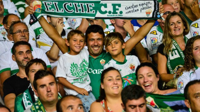 Seguidores del Elche apoyarán al Cádiz CF en el Rico Pérez