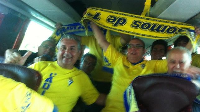 David celebra el gol de penalti ante el Racing de Santander.